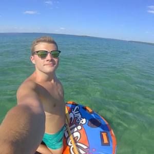 Meet your Posher, Bradley